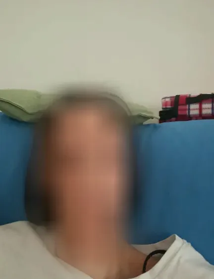 Anna, 38