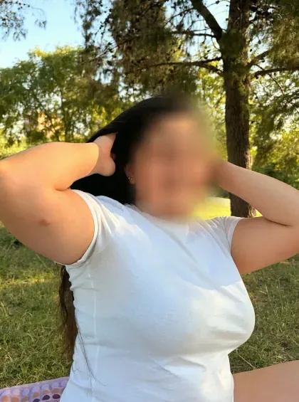 Fabienne, 23