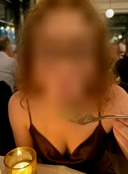 Fabienne, 25