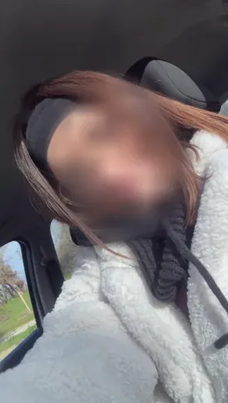 Greta, 24
