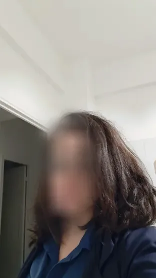 Nicole, 39