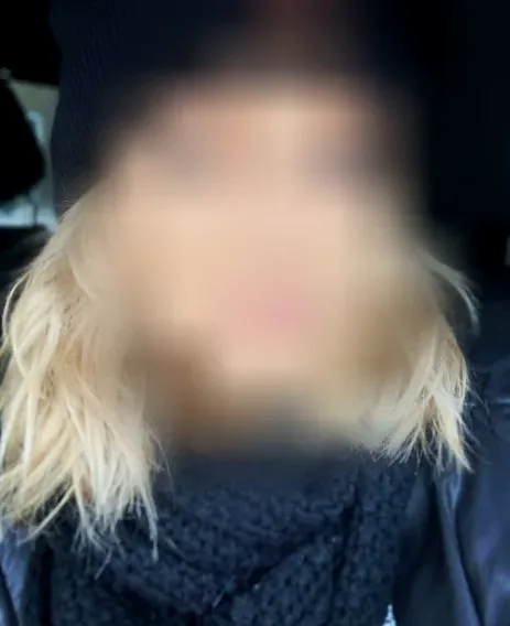 Sophie, 39
