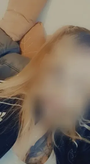 Tanja, 28